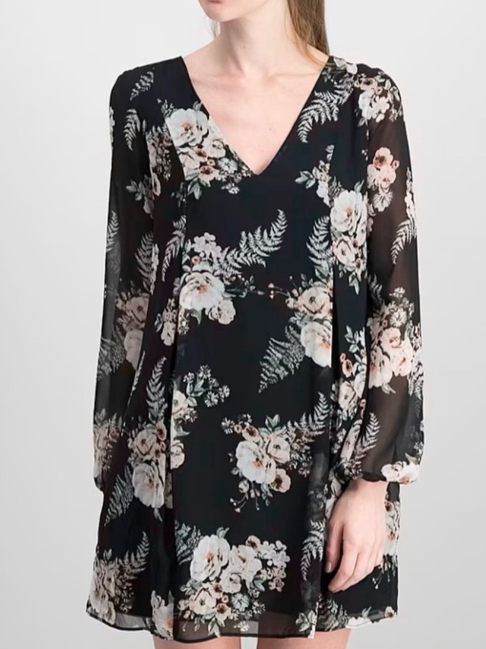 BCBGeneration Black Floral V-Neck Long Sleeve Dress